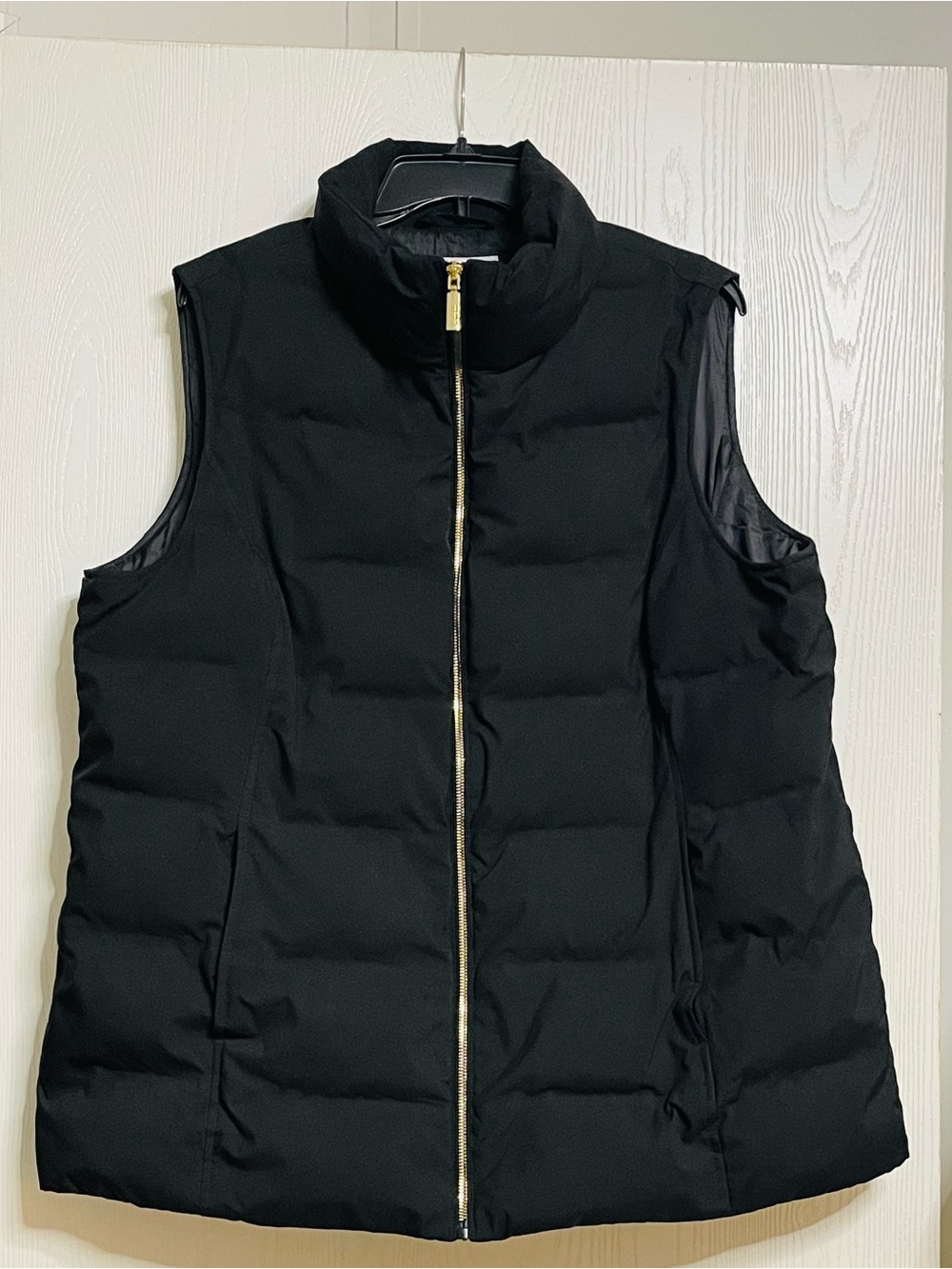 Laundry by Shelli Segal Black Puffer Vest XL Gold Zip Quilted